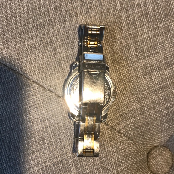 Vint. Victorinox Swiss army officers watch {ACC - Picture 5 of 6